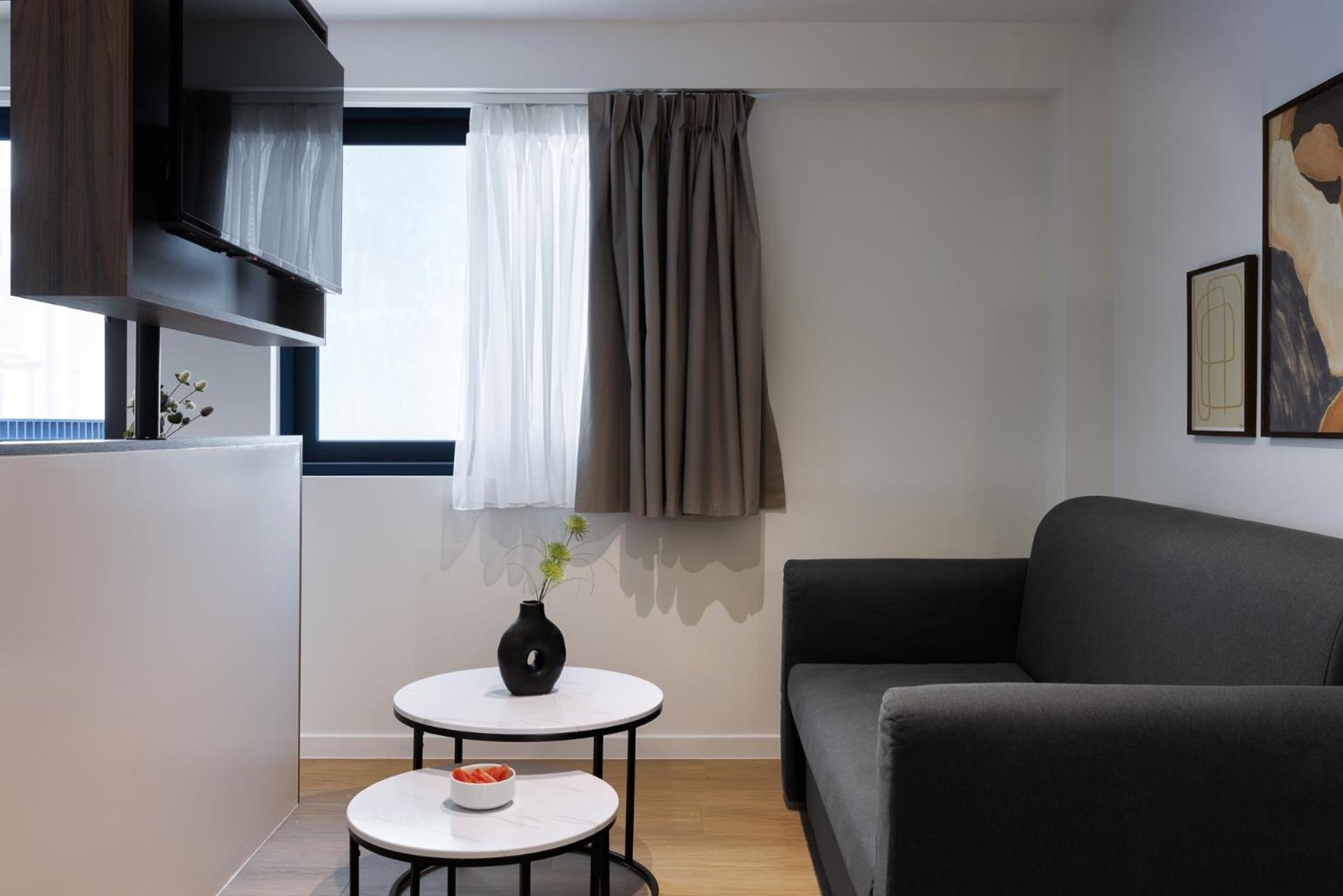 By Zoia Living Apartment *