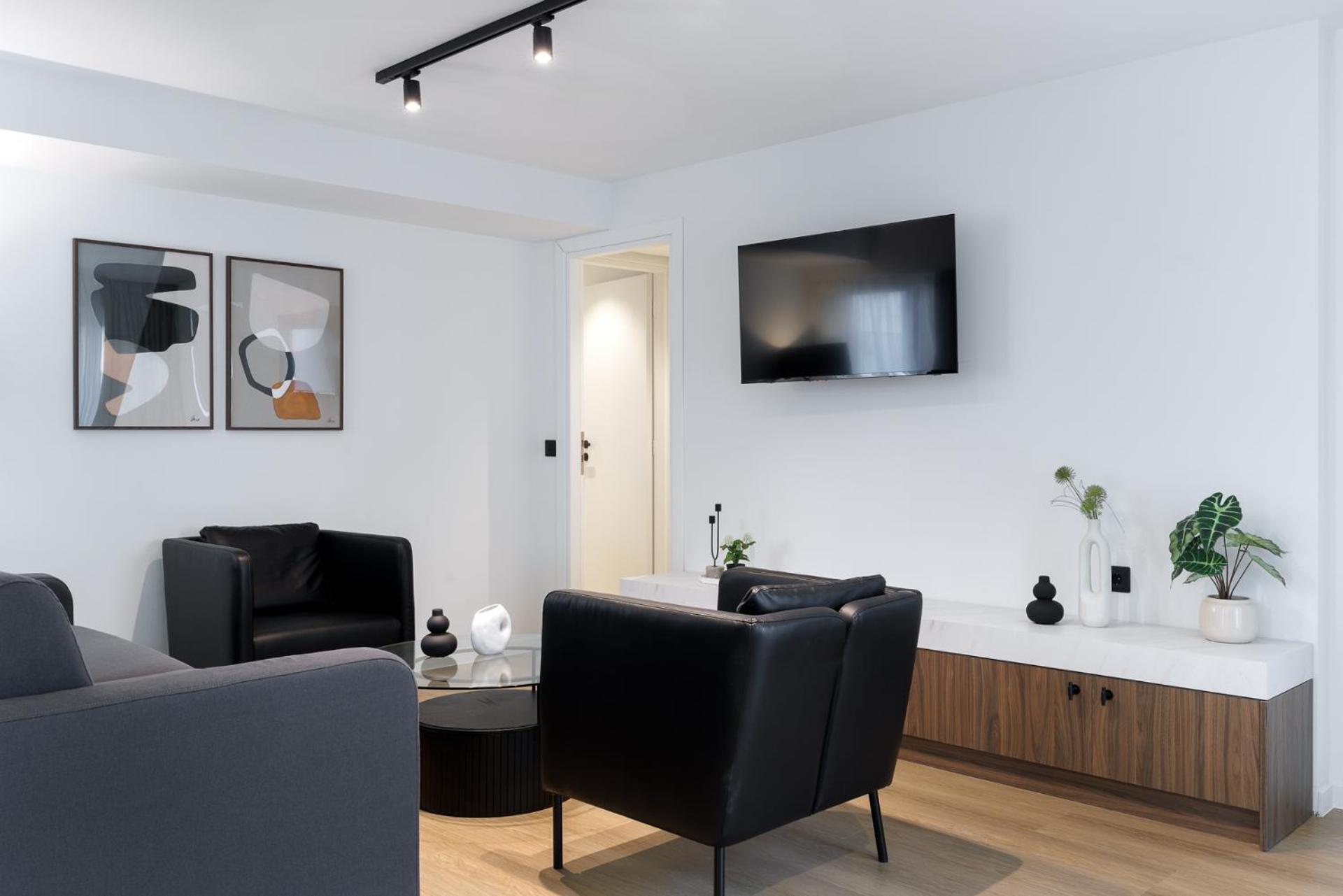 By Zoia Living Apartment *