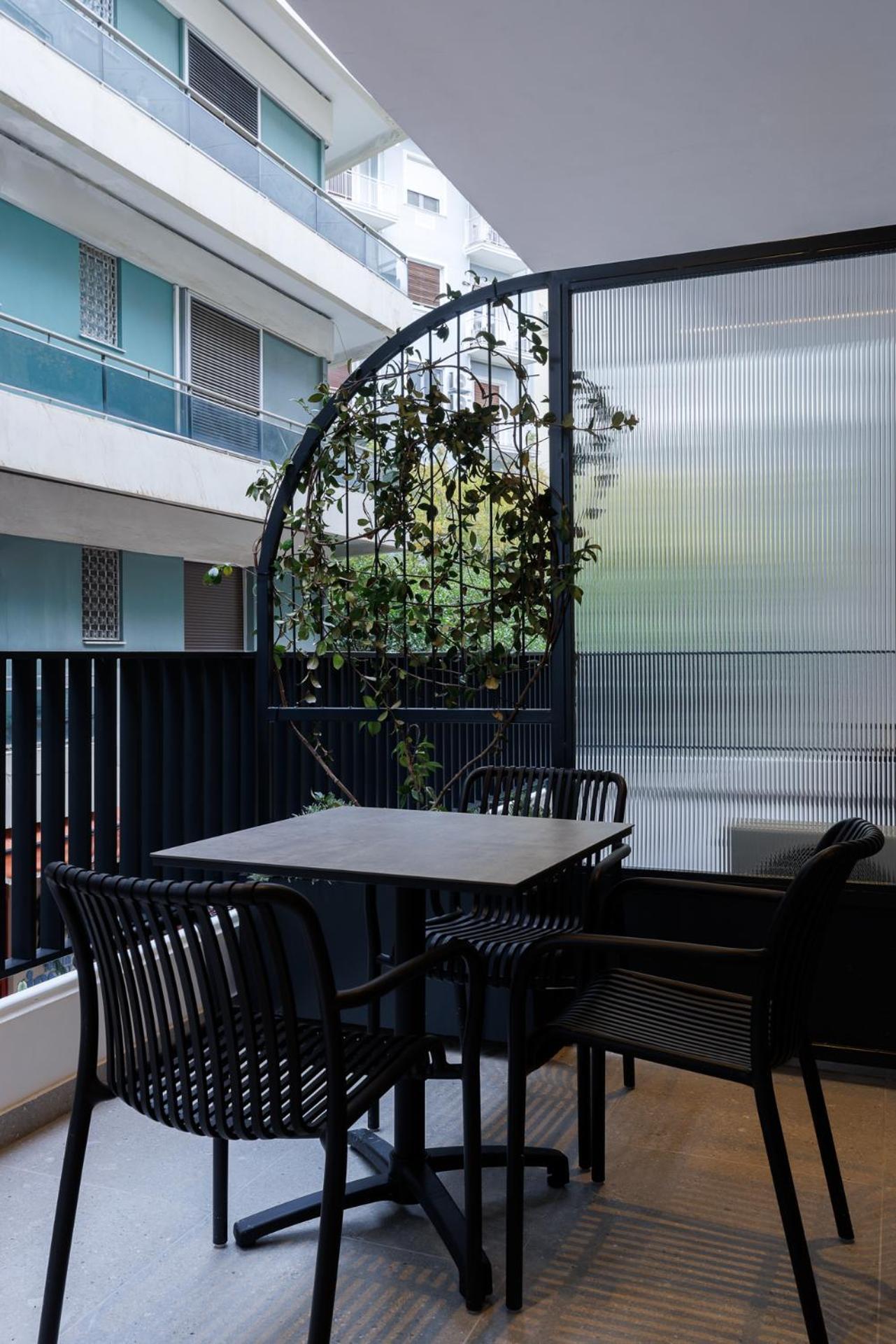 By Zoia Living Apartment