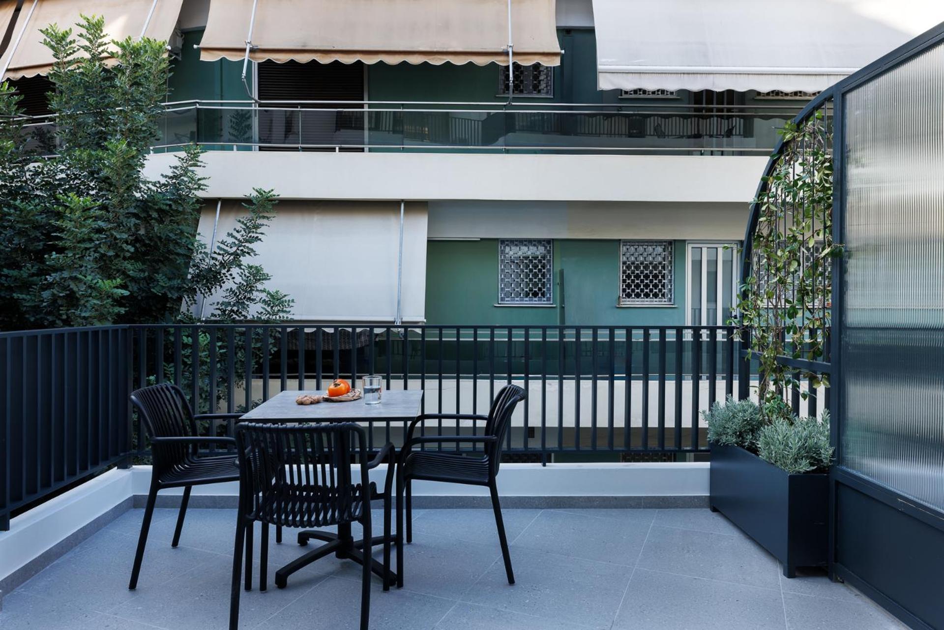By Zoia Living Apartment *